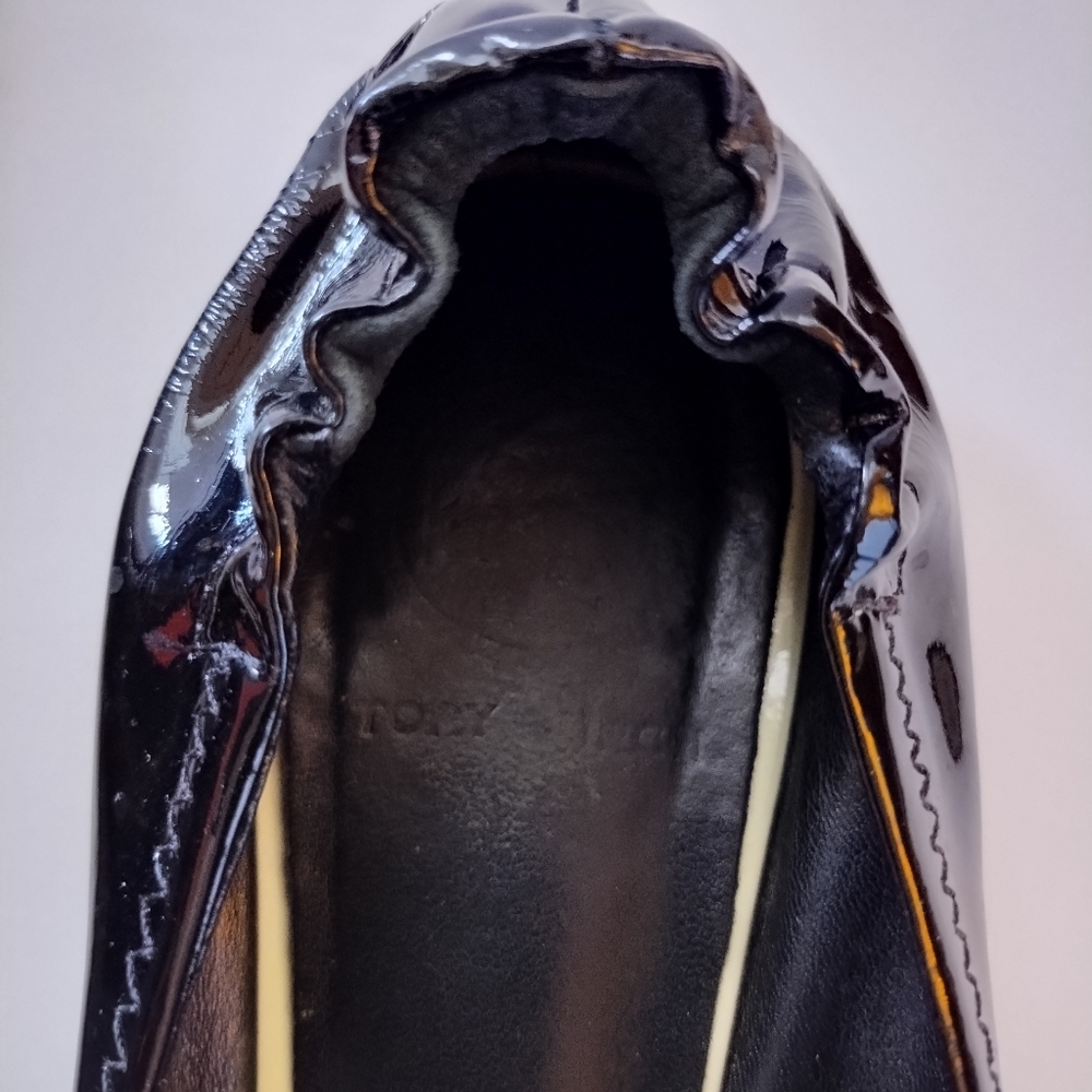 Tory Burch Reva Ballet Slip-On Flats Black Contrast Patent Leather Size 8 - Picture 3 of 16